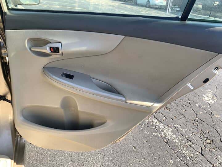 2010 Toyota Corolla 14